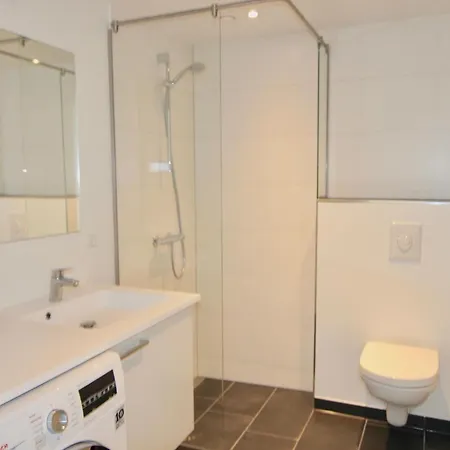 Great 1-bed W Balcony By Harbour Apartment